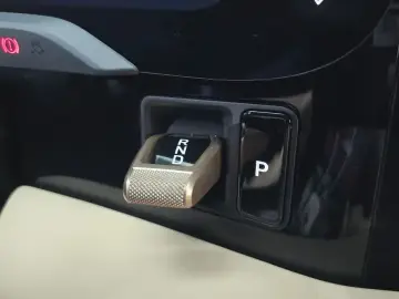 2023 Porsche Taycan с пробегом 29 006 км
