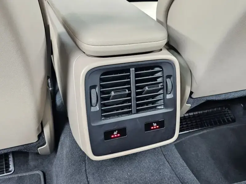2023 Porsche Taycan с пробегом 26 485 км
