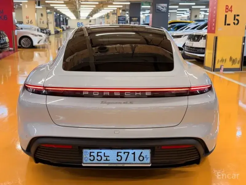 2021 Porsche Taycan с пробегом 38 125 км