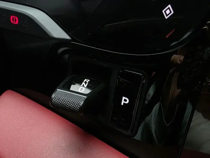 2023 Porsche Taycan с пробегом 26 036 км