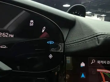2023 Porsche Taycan с пробегом 26 036 км