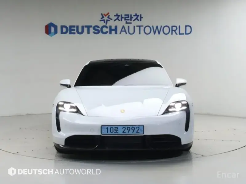 2021 Porsche Taycan с пробегом 51 469 км