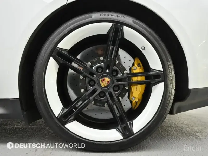 2021 Porsche Taycan с пробегом 51 469 км