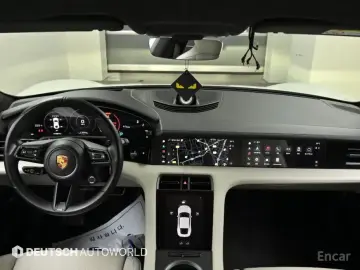 2021 Porsche Taycan с пробегом 51 469 км