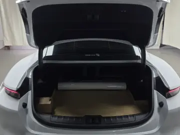 2023 Porsche Taycan с пробегом 34 912 км
