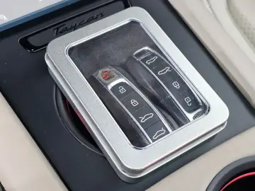 2021 Porsche Taycan с пробегом 55 713 км