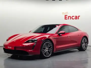 2023 Porsche Taycan с пробегом 22 409 км