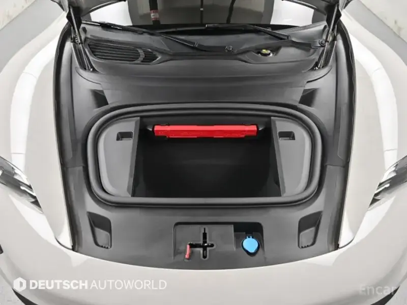 2022 Porsche Taycan с пробегом 59 500 км