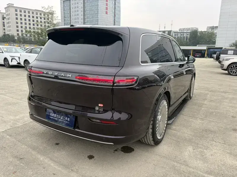 2026 Voyah Taishan с пробегом 8 400 км