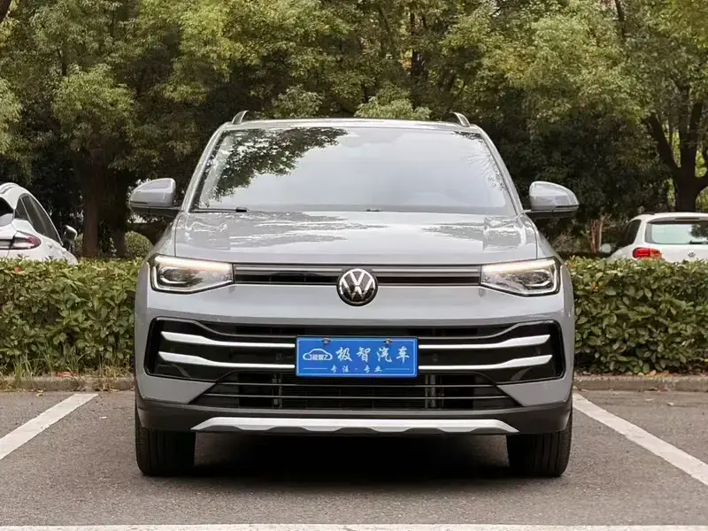 2025 Volkswagen Tharu с пробегом 15 000 км
