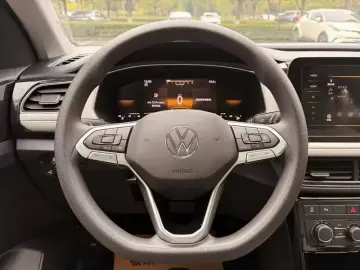 2025 Volkswagen Tharu с пробегом 15 000 км