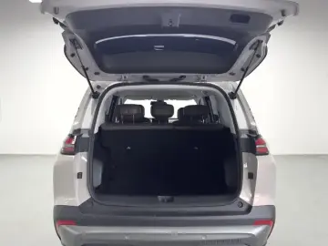 2026 Wuling Starlight 560 с пробегом 17 100 км