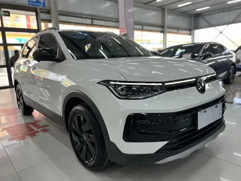 2025 Volkswagen Tharu с пробегом 9 000 км