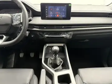2022 Wuling Jiachen с пробегом 13 000 км