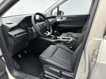 2022 Wuling Jiachen с пробегом 13 000 км