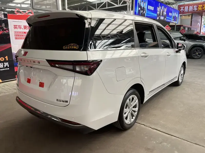 2022 Wuling Jiachen с пробегом 53 300 км