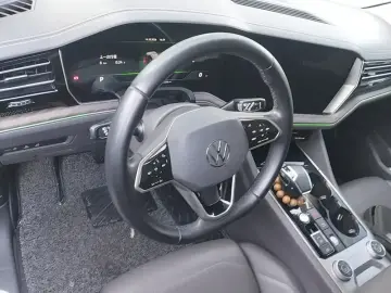 2021 Volkswagen Touareg с пробегом 92 300 км