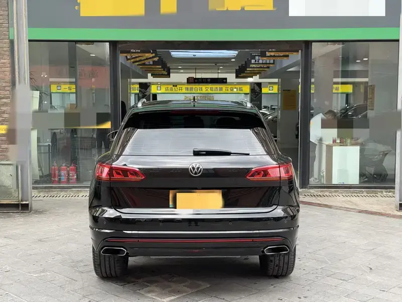 2023 Volkswagen Touareg с пробегом 28 300 км