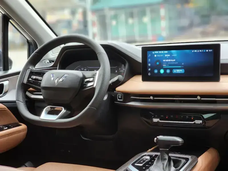 2022 Wuling Jiachen с пробегом 120 000 км