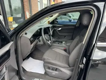 2023 Volkswagen Touareg с пробегом 28 300 км