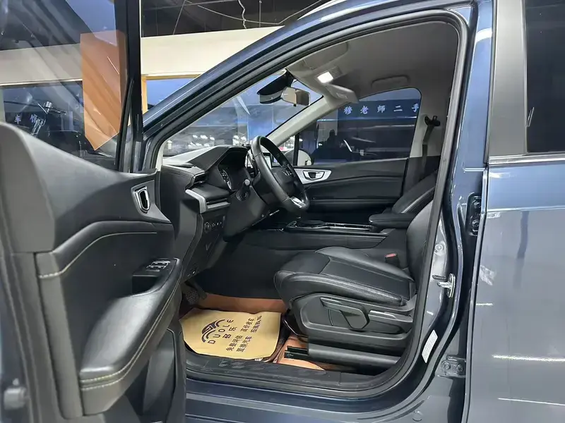 2022 Wuling Jiachen с пробегом 63 000 км