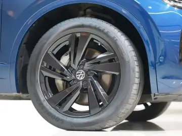 2022 Volkswagen Touareg с пробегом 35 000 км