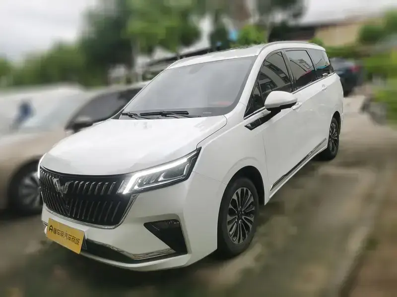 2022 Wuling Jiachen с пробегом 35 400 км
