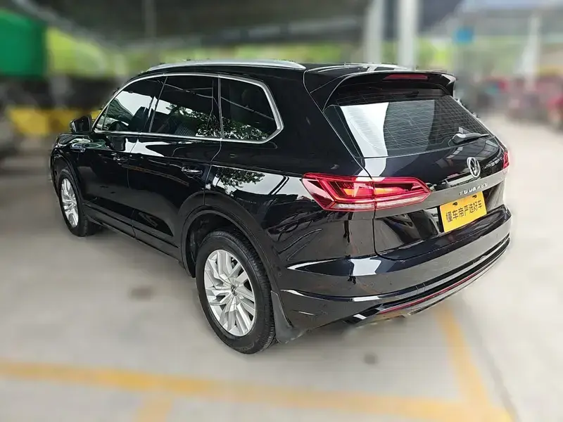 2022 Volkswagen Touareg с пробегом 124 500 км