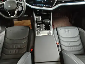 2022 Volkswagen Touareg с пробегом 124 500 км