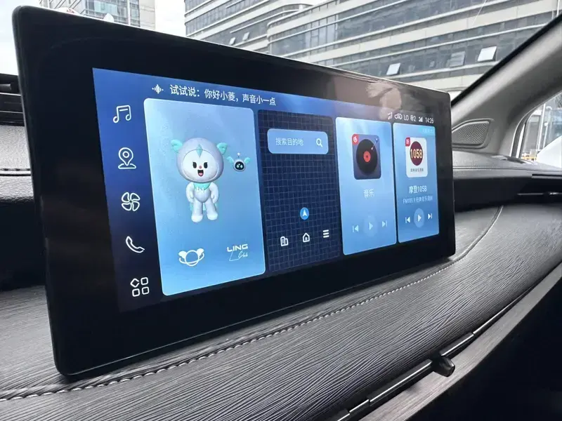 2022 Wuling Jiachen с пробегом 48 200 км