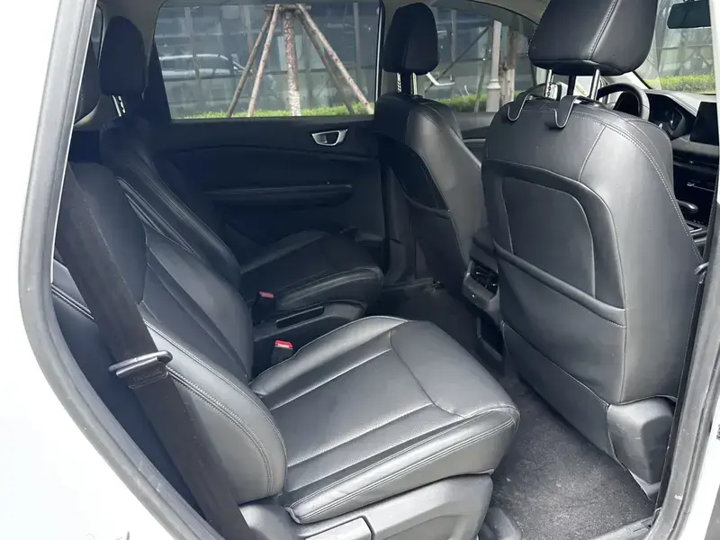 2022 Wuling Jiachen с пробегом 48 200 км