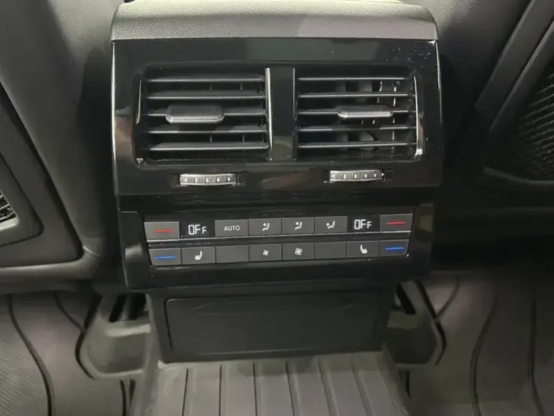 2019 Volkswagen Touareg с пробегом 74 000 км