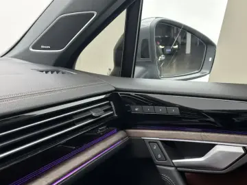 2019 Volkswagen Touareg с пробегом 74 000 км