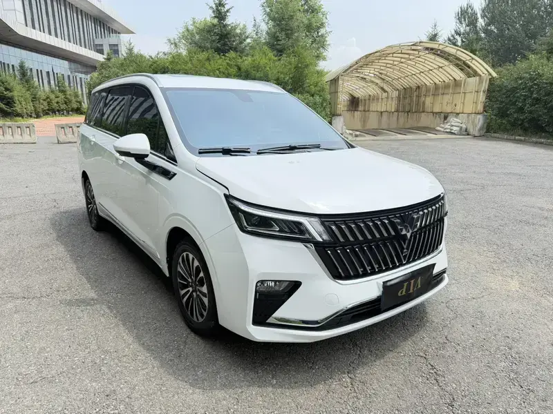 2022 Wuling Jiachen с пробегом 56 000 км