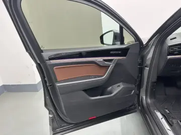 2019 Volkswagen Touareg с пробегом 74 000 км
