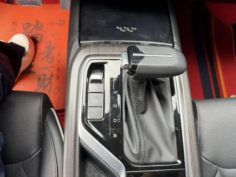 2022 Wuling Jiachen с пробегом 56 000 км