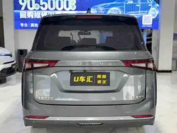 2022 Wuling Jiachen с пробегом 27 000 км