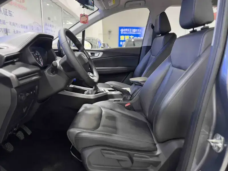 2022 Wuling Jiachen с пробегом 27 000 км
