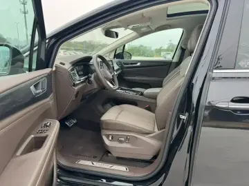 2024 Volkswagen Viloran с пробегом 9 000 км