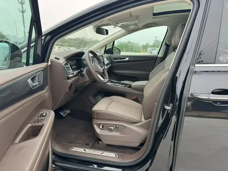 2024 Volkswagen Viloran с пробегом 9 000 км