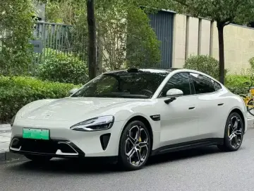 2024 Xiaomi SU7 с пробегом 38 000 км