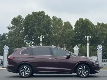 2023 Volkswagen Viloran с пробегом 33 000 км