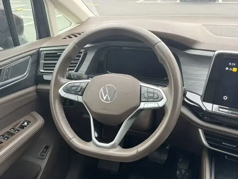 2023 Volkswagen Viloran с пробегом 33 000 км