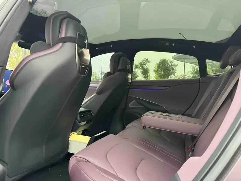 2024 Xiaomi SU7 с пробегом 23 000 км