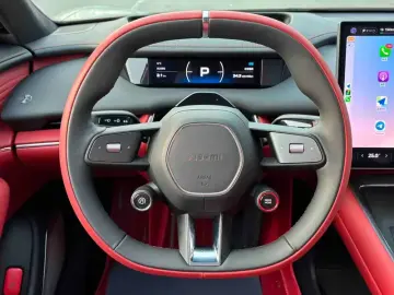 2026 Xiaomi SU7 с пробегом 2 700 км