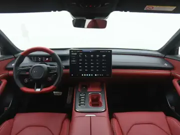 2024 Xiaomi SU7 с пробегом 59 000 км