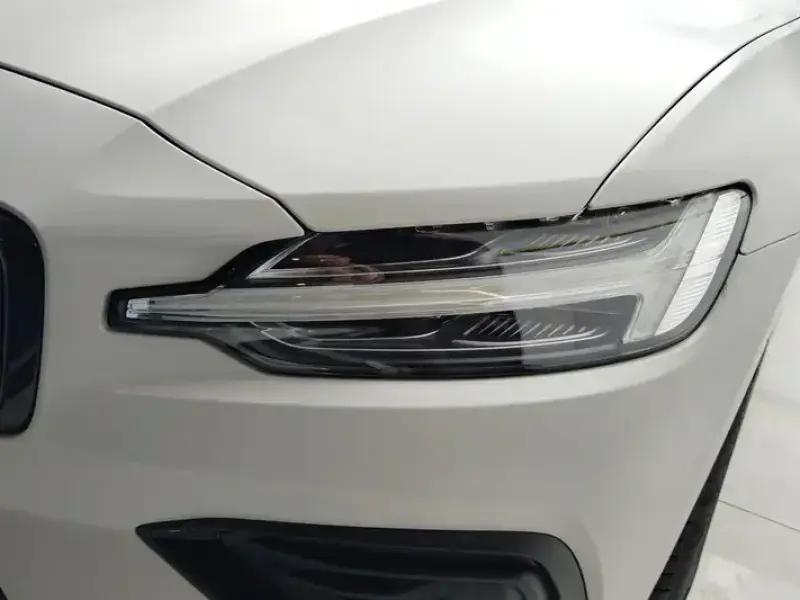 2024 Volvo S60 с пробегом 34 000 км