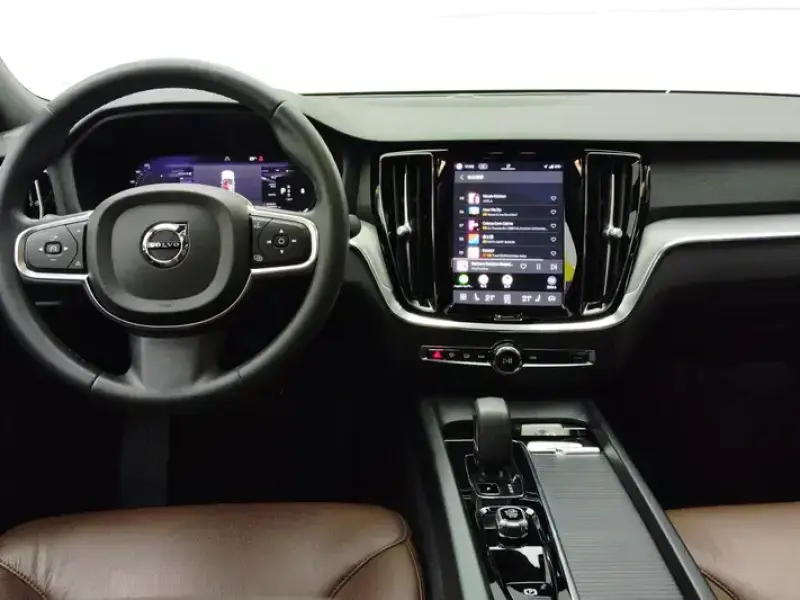 2024 Volvo S60 с пробегом 34 000 км