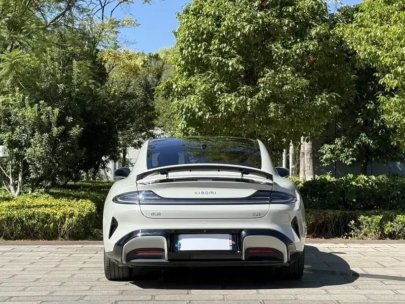 2024 Xiaomi SU7 с пробегом 12 000 км