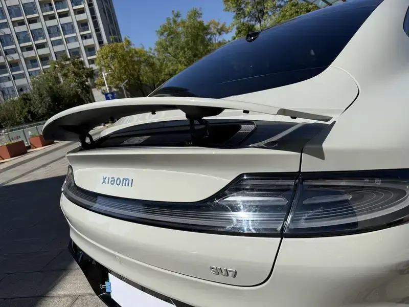 2024 Xiaomi SU7 с пробегом 12 000 км